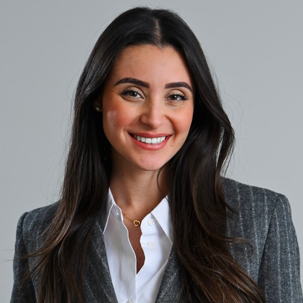 Lauren Abitan, Gestionnaire de fortune